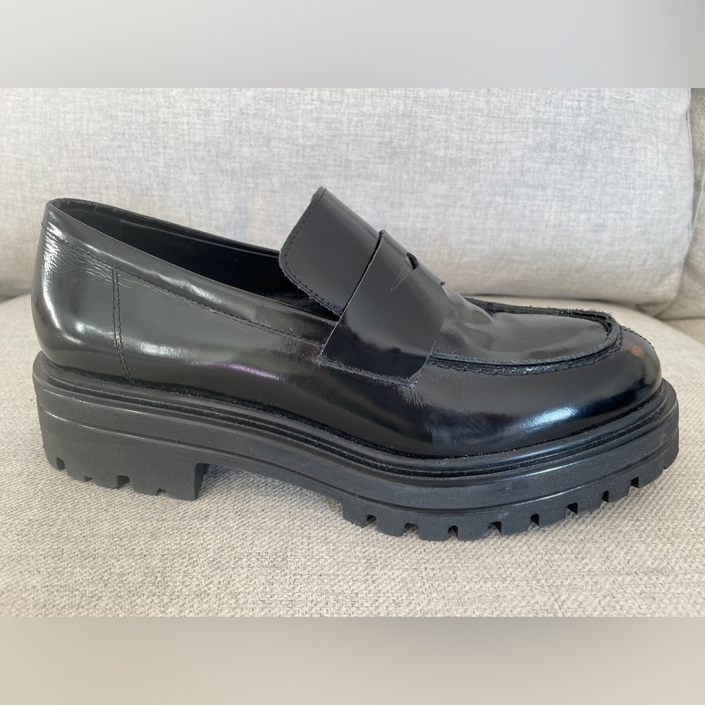 L’Idea Italian Leather Lug Sole Loafers Black Size 39 or 8.5/9